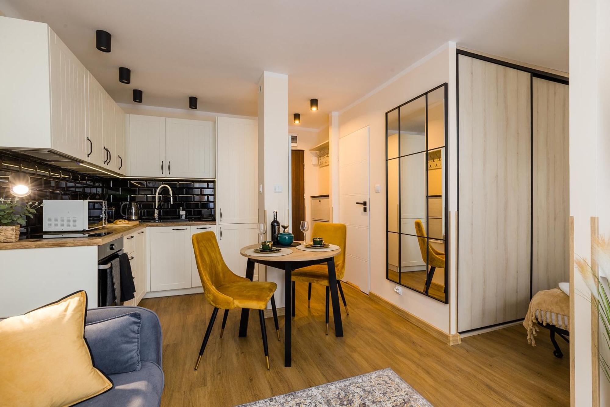 Shortstaypoland Chlodna B168 Warsaw Exterior photo
